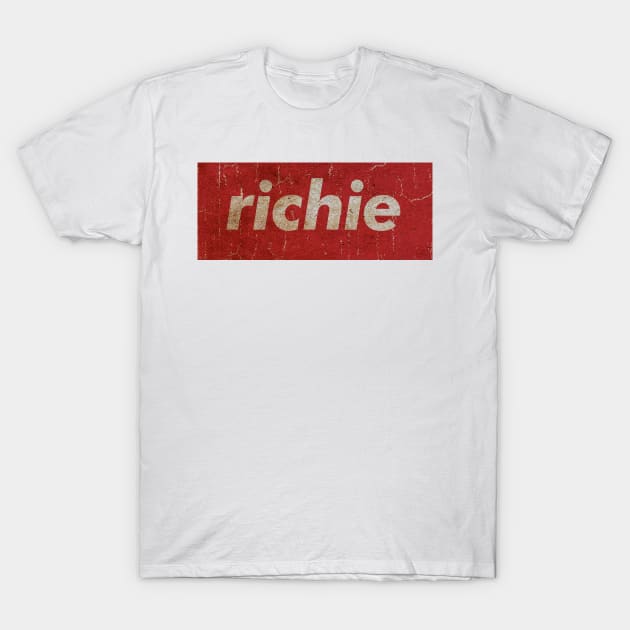 Richie - RECTANGLE RED VINTAGE T-Shirt by GLOBALARTWORD
